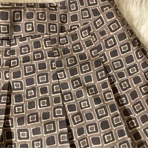 Robin Howe pleated skirt with geometric pattern